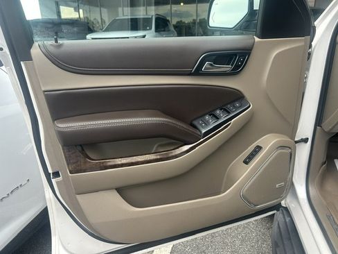 Used 2017 Chevrolet Suburban LT AWD/4WD image 19