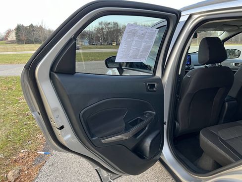 Used 2020 Ford EcoSport SE w/ SE Convenience Package image 27