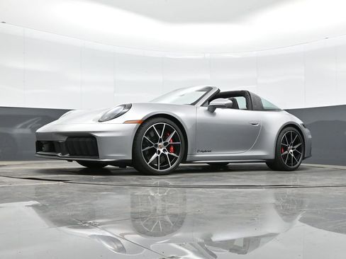 Used 2026 Porsche 911 Targa 4 GTS AWD/4WD image 34