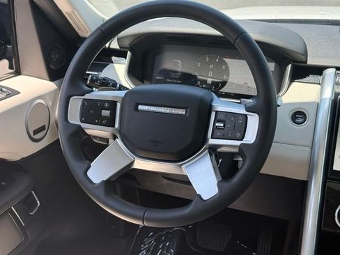 Used 2025 Land Rover Discovery S AWD/4WD image 20