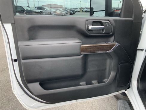 Used 2025 GMC Sierra 2500 SLE w/ SLE Convenience Package image 20