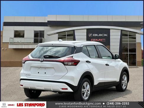 Used 2023 Nissan Kicks S FWD image 6