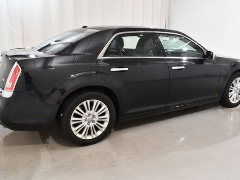 Used 2014 Chrysler 300 C w/ Harman/Kardon Audio Group image 11