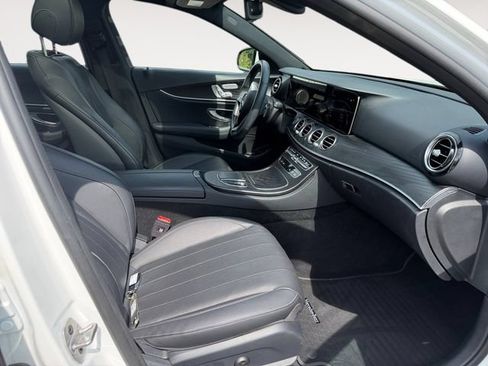 Used 2023 Mercedes-Benz E 350 4MATIC Sedan image 14