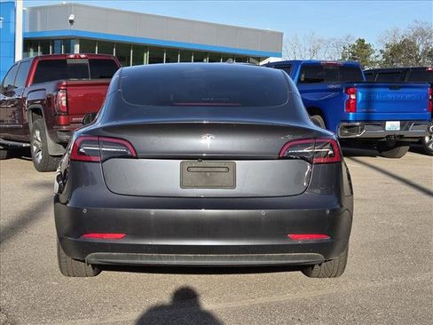 Used 2021 Tesla Model 3 Standard Range Plus image 19