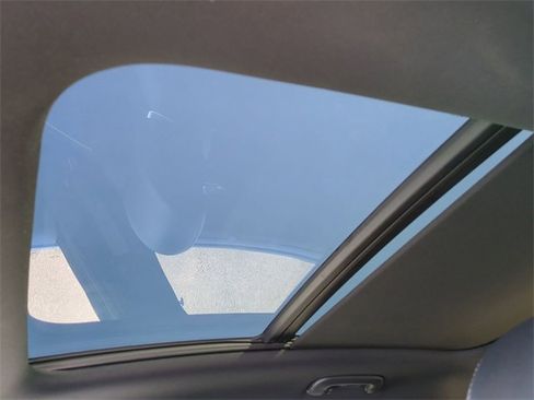 Certified 2025 Genesis GV70 2.5T w/ Sport Prestige Package image 18