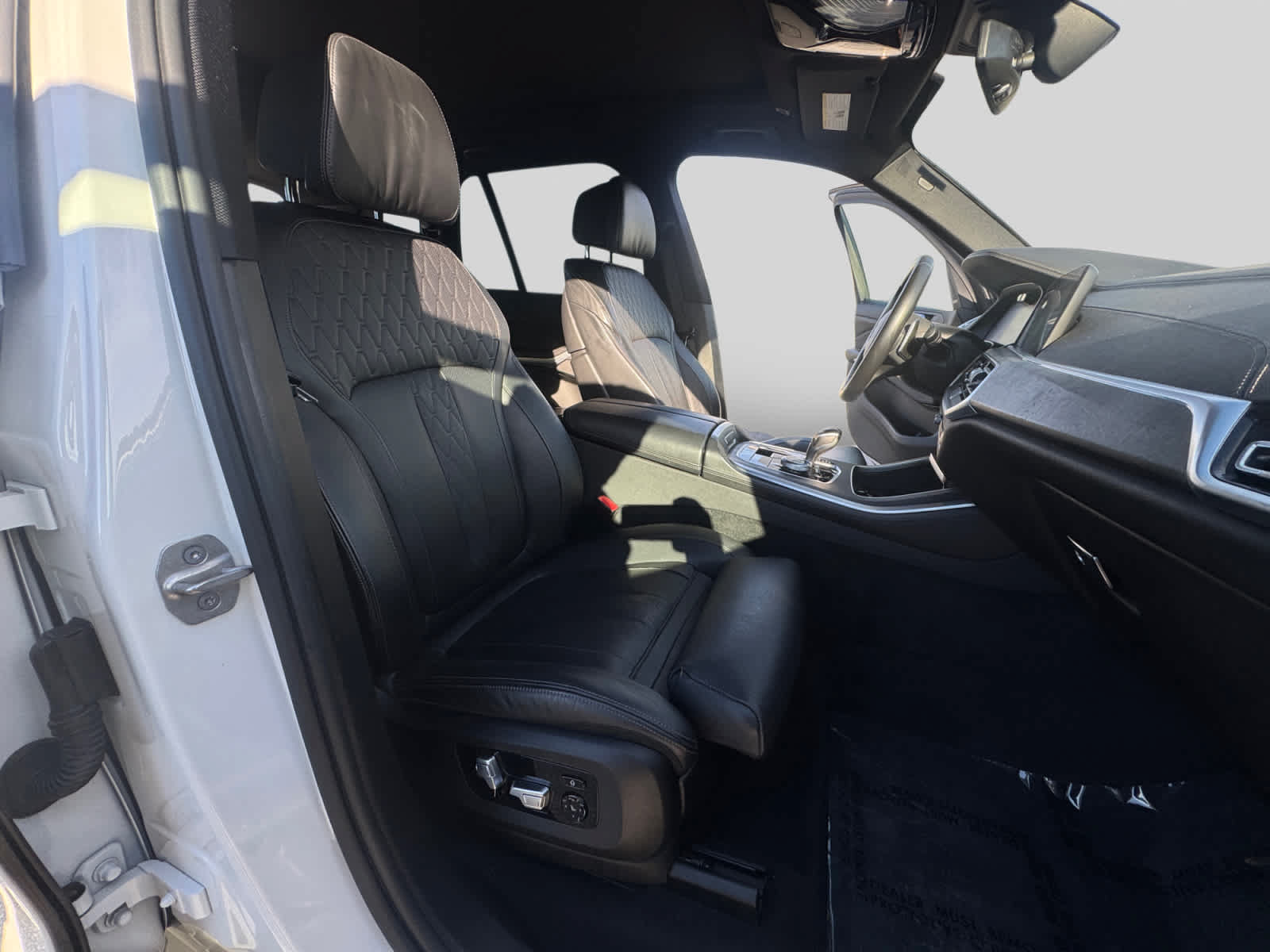 Used 2021 BMW X5 M50i AWD/4WD image 20