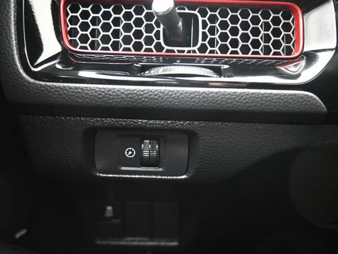 Used 2025 Honda Civic Si image 30