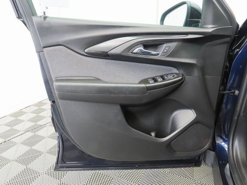 Used 2021 Chevrolet TrailBlazer LT w/ Convenience Package image 22