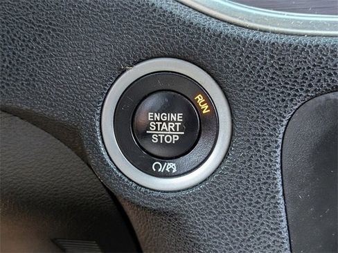 Used 2018 Dodge Charger R/T w/ Blacktop Package image 26