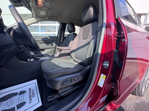 Used 2023 Buick Encore GX Select w/ Sport Touring Package image 10