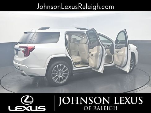 Used 2023 GMC Acadia Denali w/ Denali Ultimate Package image 23