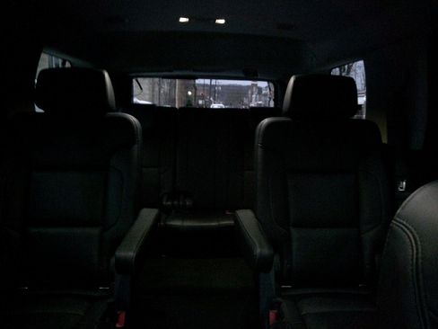 Used 2018 GMC Yukon SLT w/ HD Trailering Package image 20