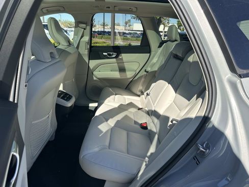 New 2026 Volvo XC60 B5 Ultra w/ Climate Package image 17