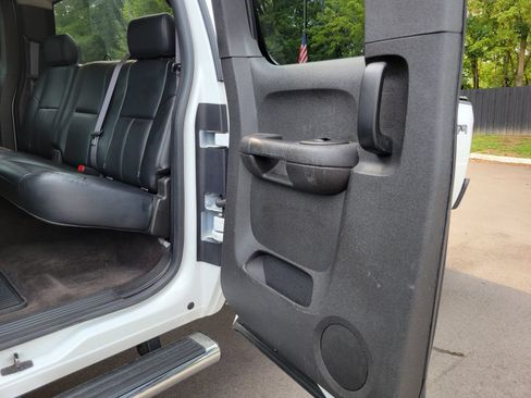 Used 2013 GMC Sierra 3500 SLE w/ SLE Preferred Package AWD/4WD image 25