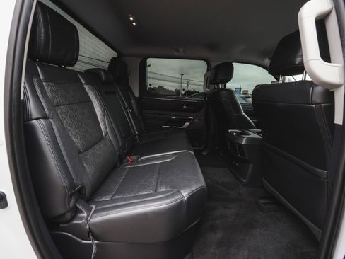 Used 2024 Toyota Tundra Limited image 34