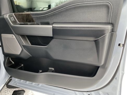 Used 2024 Ford F350 Lariat w/ Lariat Ultimate Package image 6