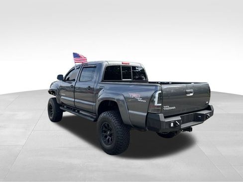 Used 2011 Toyota Tacoma 4x4 Double Cab w/ TRD Off-Road Pkg w/JBL Audio image 3