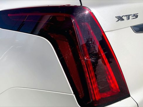 Certified 2023 Cadillac XT5 Premium Luxury w/ Technology Package image 27