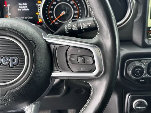 Used 2022 Jeep Wrangler Unlimited Sahara w/ Cold Weather Group image 14