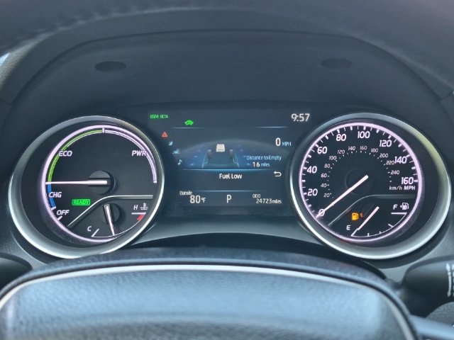 Used 2024 Toyota Camry XLE w/ Navigation Package FWD image 32