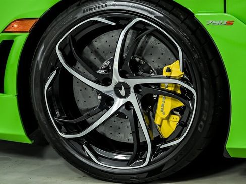 Used 2024 McLaren 750S Spider RWD image 8
