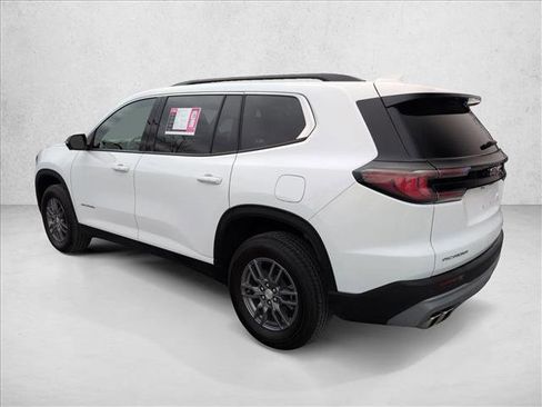 Used 2025 GMC Acadia Elevation image 8