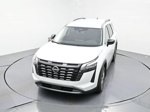 New 2026 Nissan Pathfinder SL FWD image 18