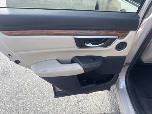 Used 2017 Honda CR-V EX-L image 16