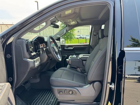 New 2026 GMC Sierra 1500 SLE w/ X31 Off-Road Package AWD/4WD image 15
