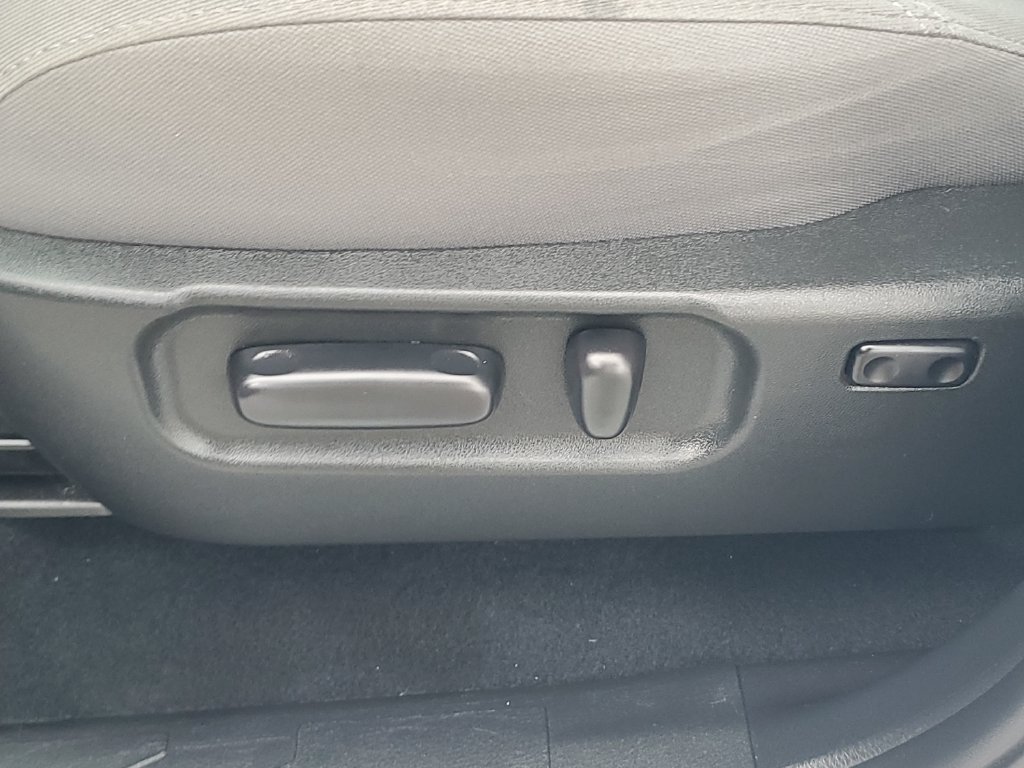 Used 2023 Toyota Tacoma SR5 RWD image 16