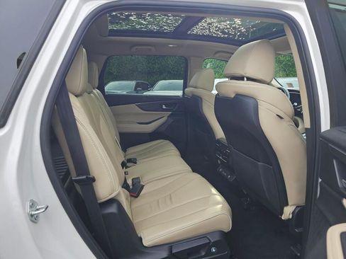 Used 2024 Acura MDX SH-AWD w/ Advance Package image 13