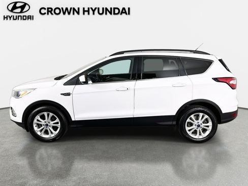 Used 2018 Ford Escape SE image 9