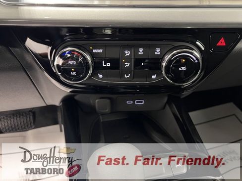 New 2025 Chevrolet Trax LT w/ Sunroof Package image 43