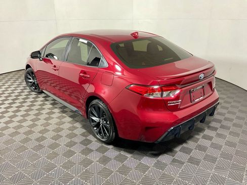 Used 2025 Toyota Corolla SE image 11