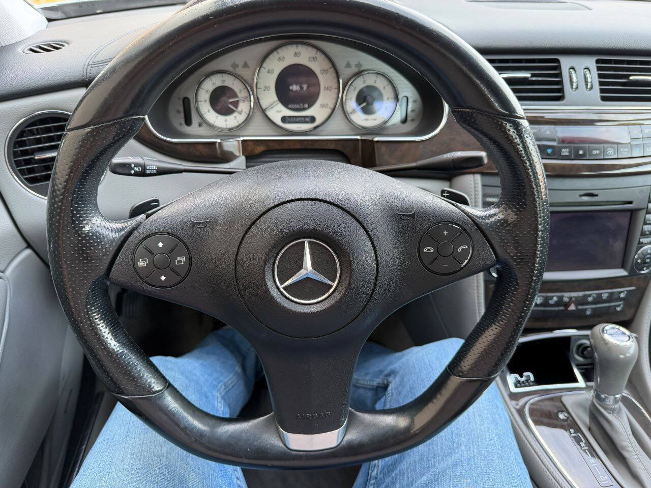Used 2011 Mercedes-Benz CLS 550 image 17