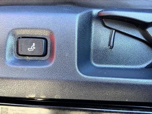 Certified 2024 Toyota Tacoma SR5 image 34