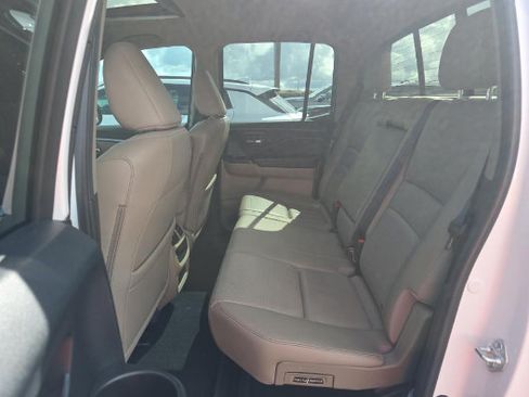 Used 2023 Honda Ridgeline RTL-E image 10