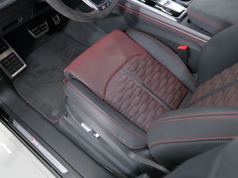 Used 2026 Audi RS Q8 performance image 36