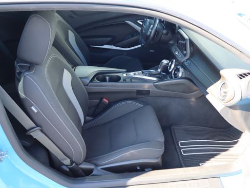 Used 2022 Chevrolet Camaro LT w/ RS Package image 30