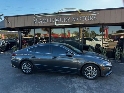 Used 2023 Hyundai Sonata SEL FWD image 1