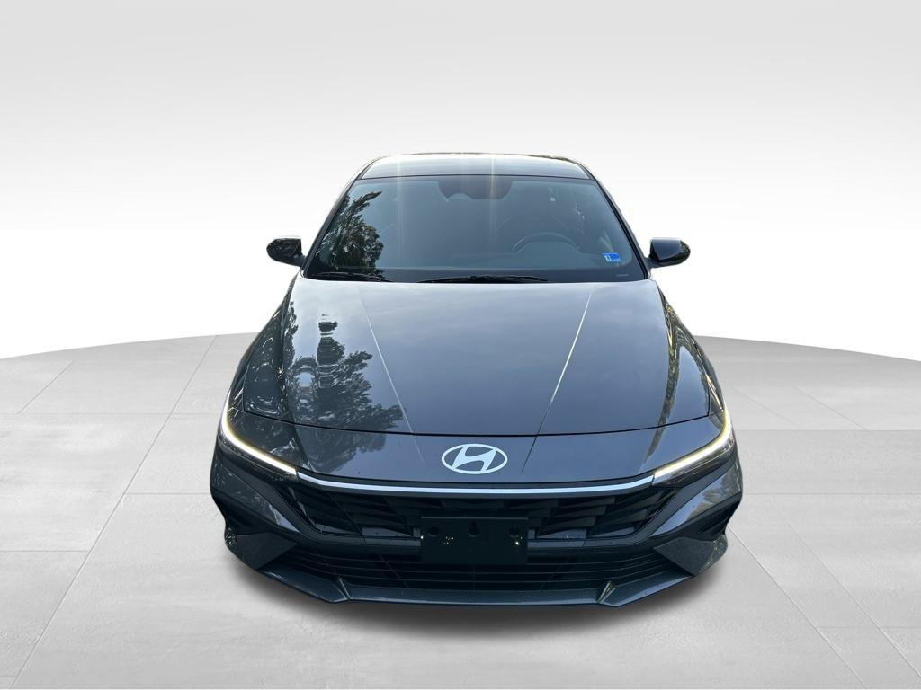 Used 2026 Hyundai Elantra Sport FWD image 10