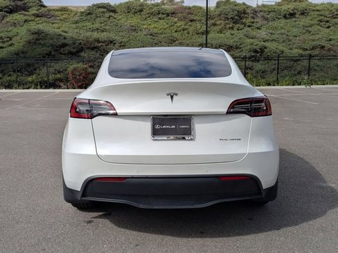 Used 2021 Tesla Model Y Long Range image 7