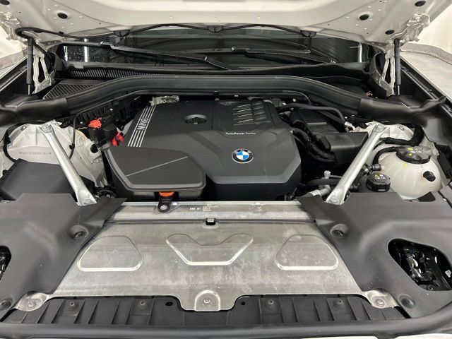 Used 2025 BMW X4 xDrive30i AWD/4WD image 28