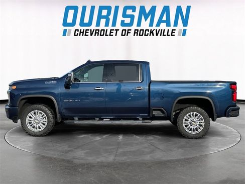 Used 2022 Chevrolet Silverado 2500 High Country w/ Z71 Off-Road Package image 3