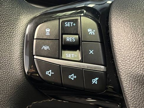 Used 2022 Ford Escape Titanium w/ Titanium Elite Package AWD/4WD image 21