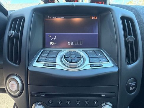 Used 2016 Nissan 370Z Touring image 22