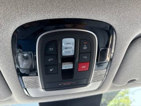 Certified 2023 Hyundai Palisade Limited image 28