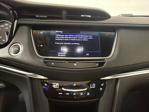 Used 2021 Cadillac XT5 Premium Luxury FWD image 23