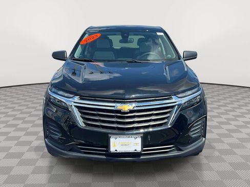 Used 2023 Chevrolet Equinox LS FWD image 2